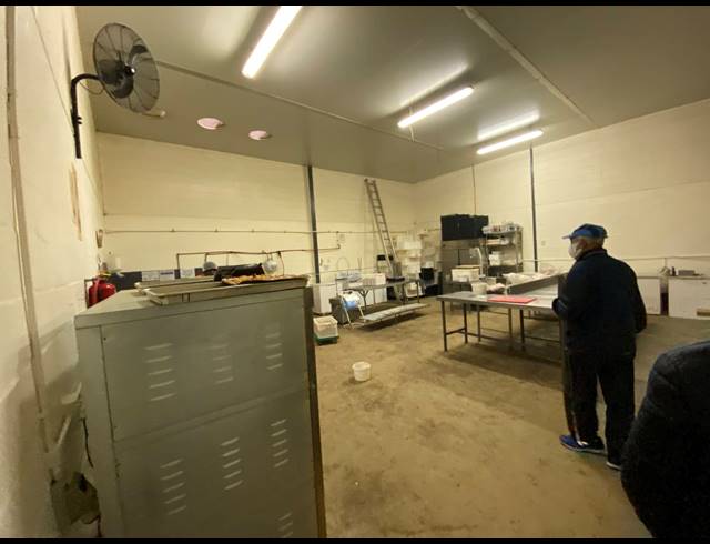 885M² WAREHOUSE FOR SALE IN KILLARNEY GARDENS